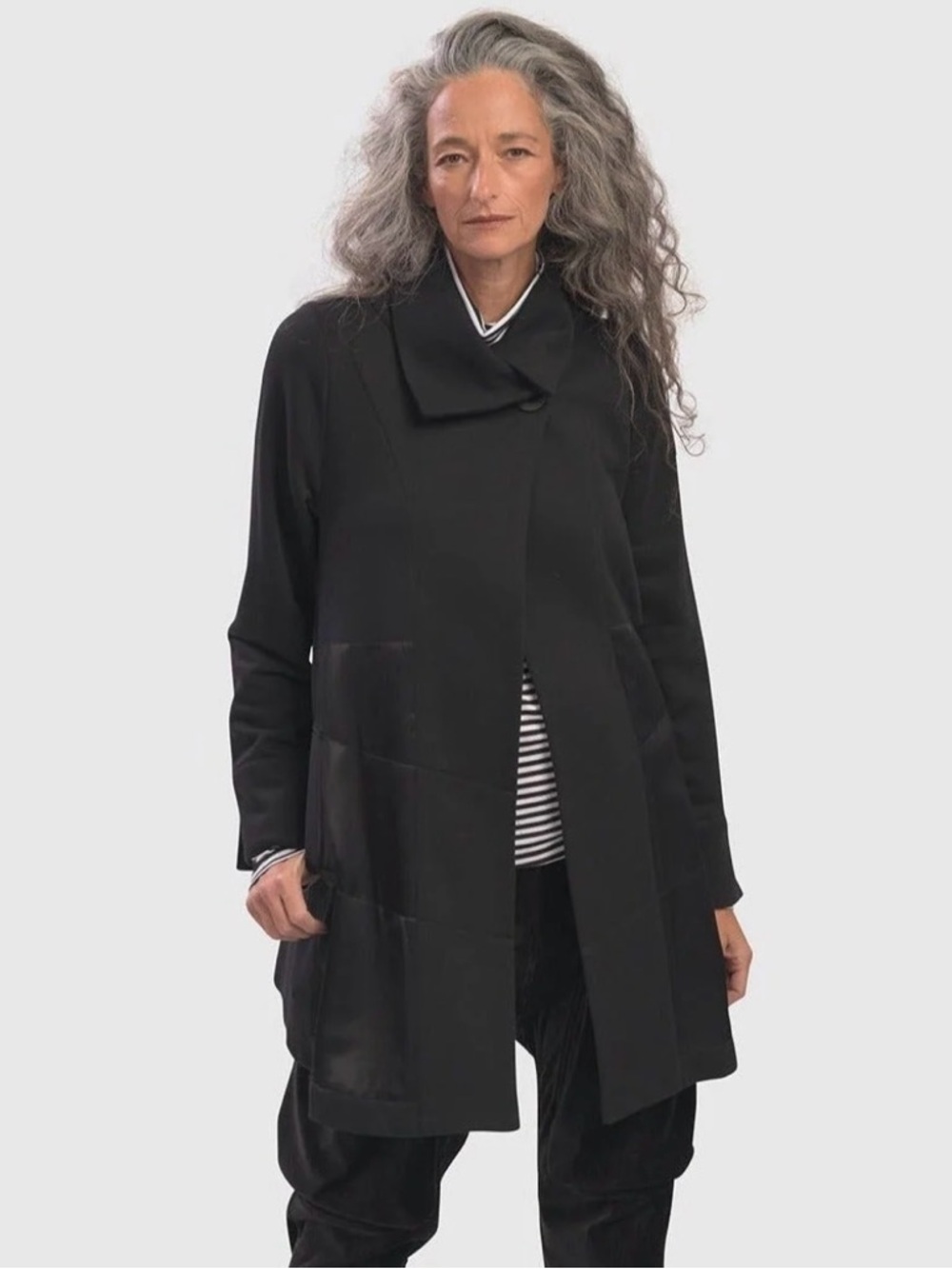 Alembika Urban Sleek Satin Trim Jacket size 2 (8-10)